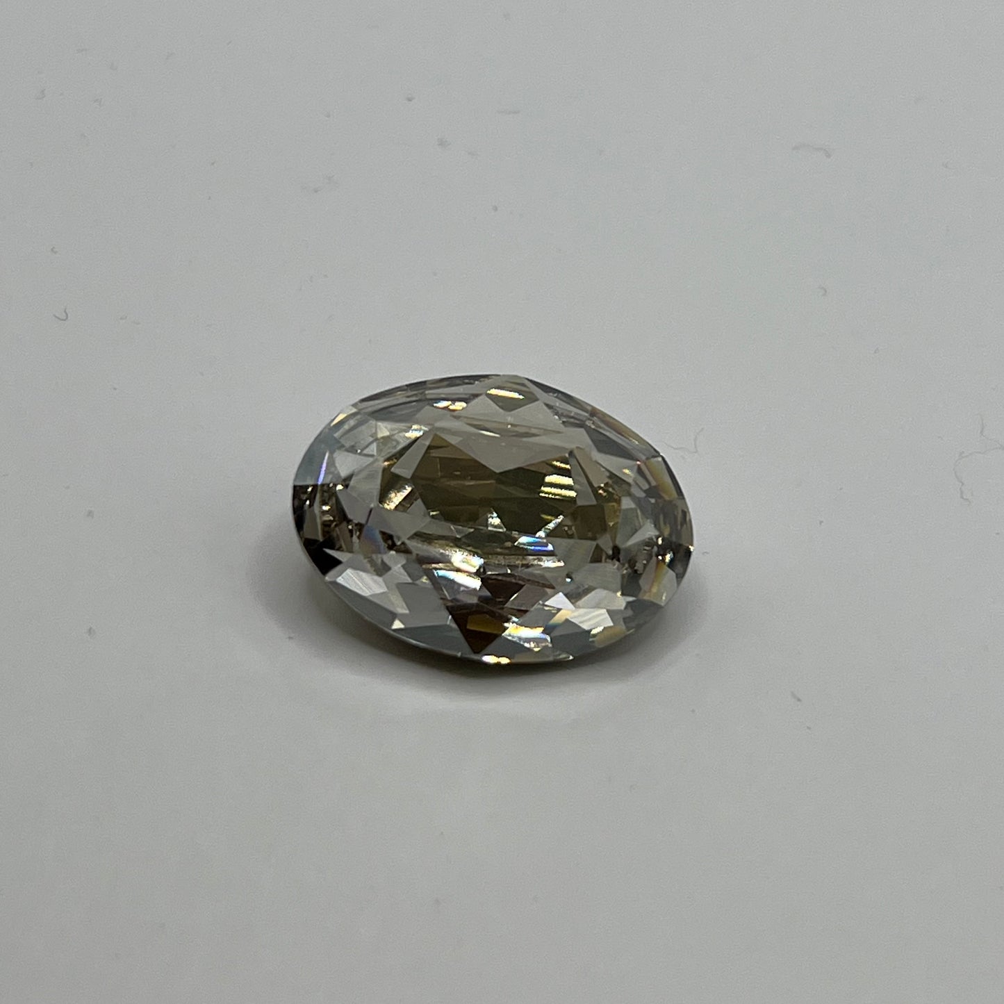 Swarovski 25X18MM Oval Rivoli A4120 - Silver Shade