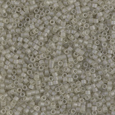 DB0383 - Matte Transparent Oyster - 11/0