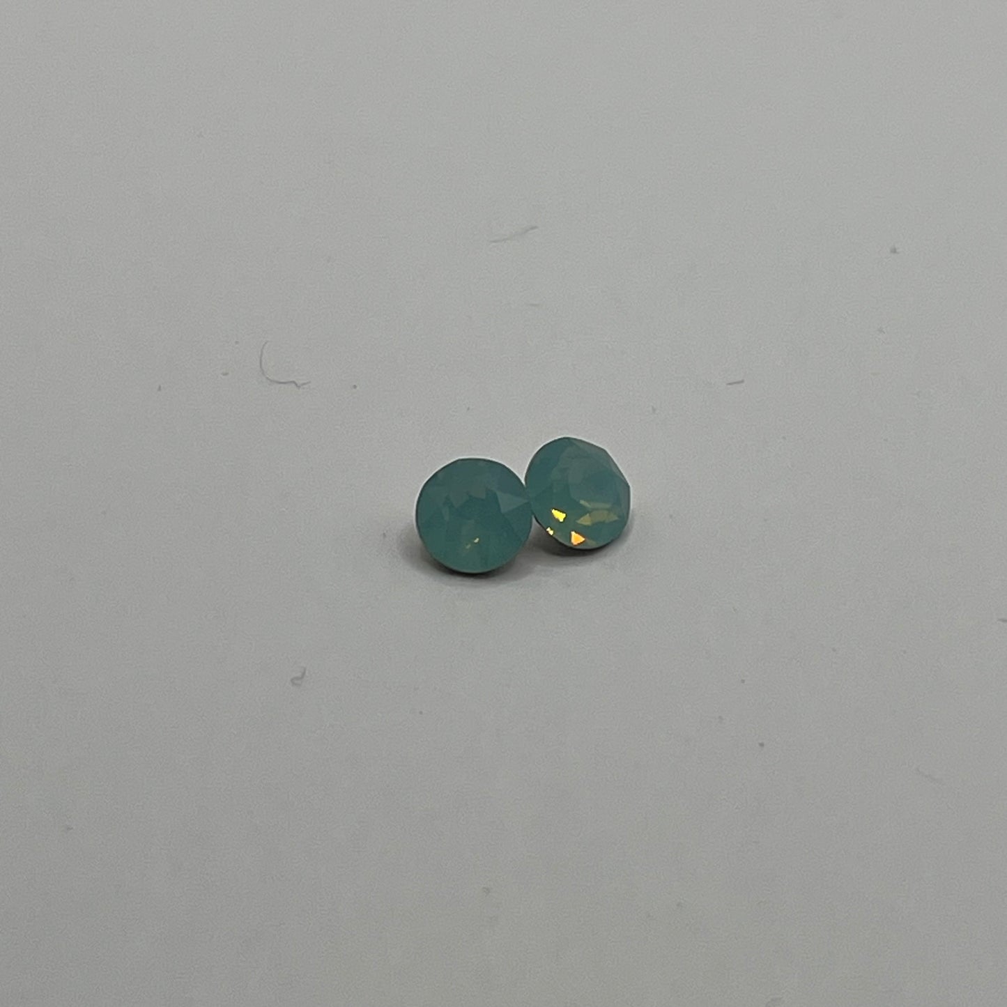 Swarovski 6MM Xirius Chaton A1088 - Pacific Opal (4pcs)