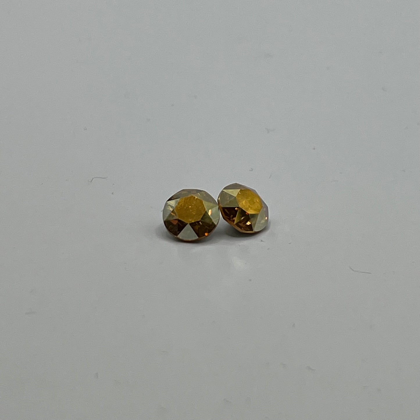 Swarovski 8MM Xirius Chaton A1088 - Crystal Metallic Sunshine (4pcs)