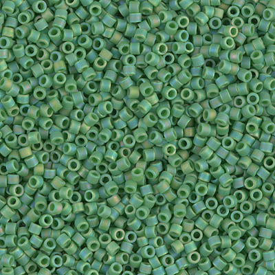 DB0877 - Matte Opaque Green AB - 11/0